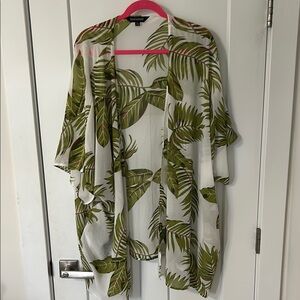 DAVI & DANI Green and White Oversized Kimono with 3/4 Sleeves